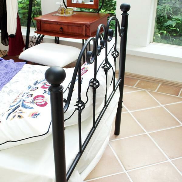 直送】プリンセスアイアンベッド(本体のみ・セミダブル)｜かわいい